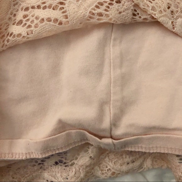 Candie’s Light Pink Cross V-neck Lace Long Sleeve - Picture 5 of 6